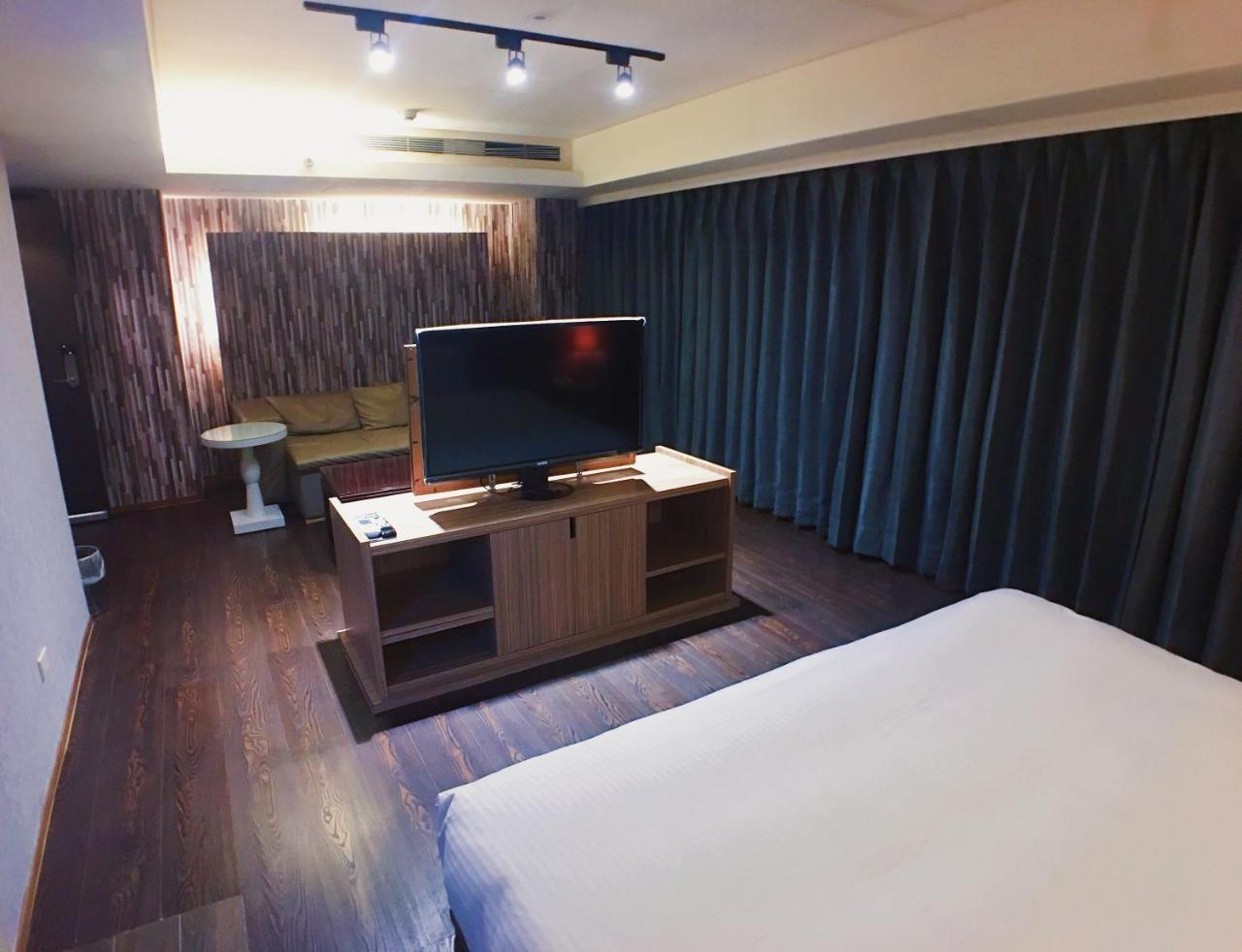 Love Hotel Тайбей Екстер'єр фото